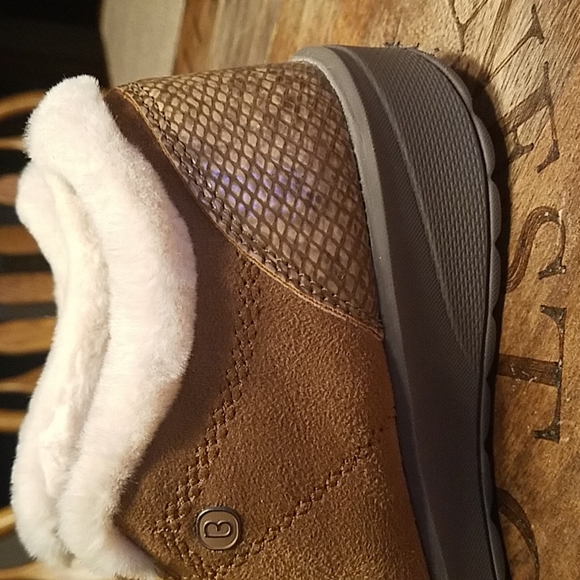 Bzees Golly Bootie Size 7 Chestnut - Picture 7 of 8